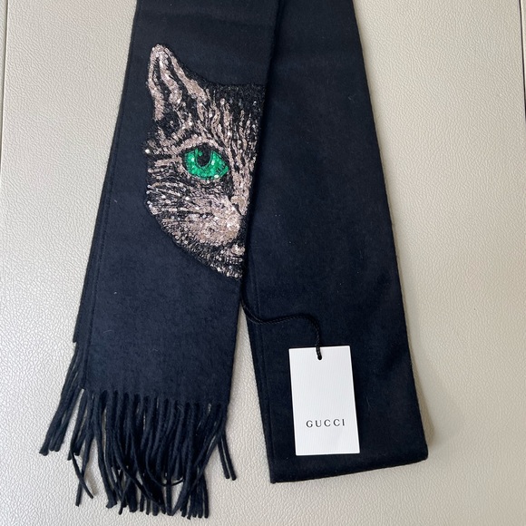 Gucci Silk Scarf with Tags 2018 - Picture 3 of 3